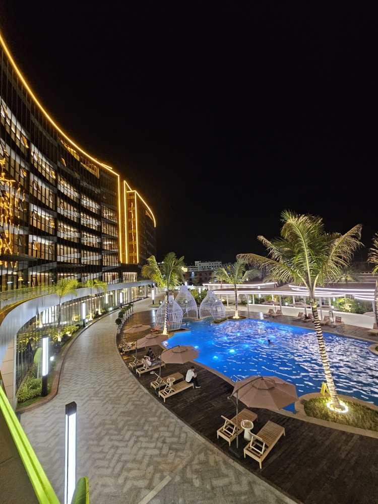 新世界公司酒店游泳池